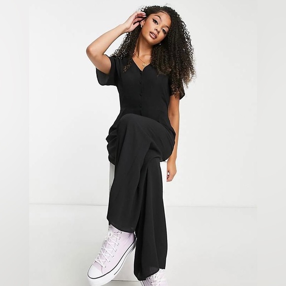 ASOS Design | Tall Short Sleeve Tea Culotte Black Jumpsuit - Picture 4 of 11